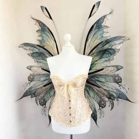 Fantasy Fairy Wings Costume - Picture 5 of 7